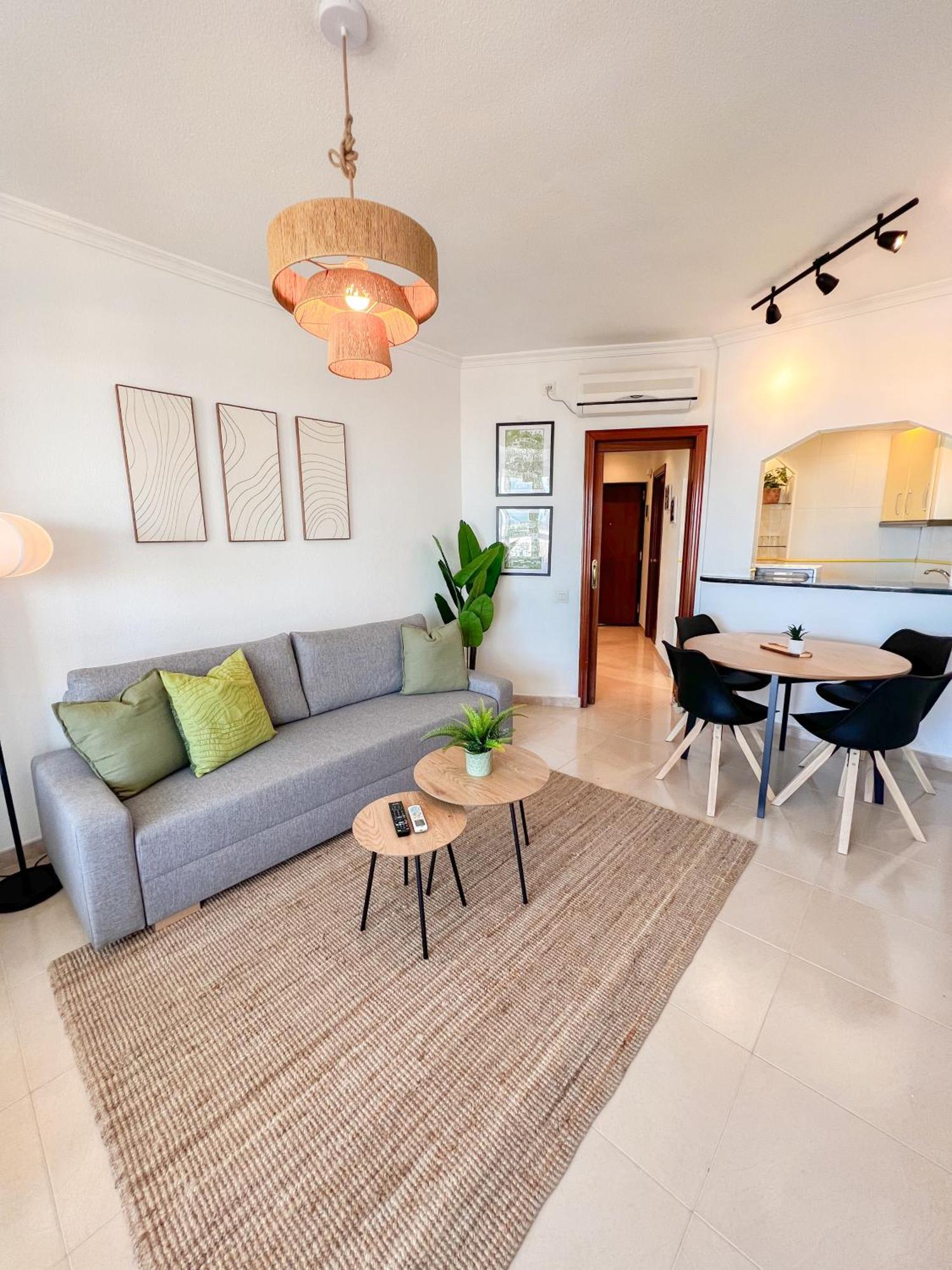 Апартаменты Cozy Flat With Sea Views La Torre Торремолинос Экстерьер фото