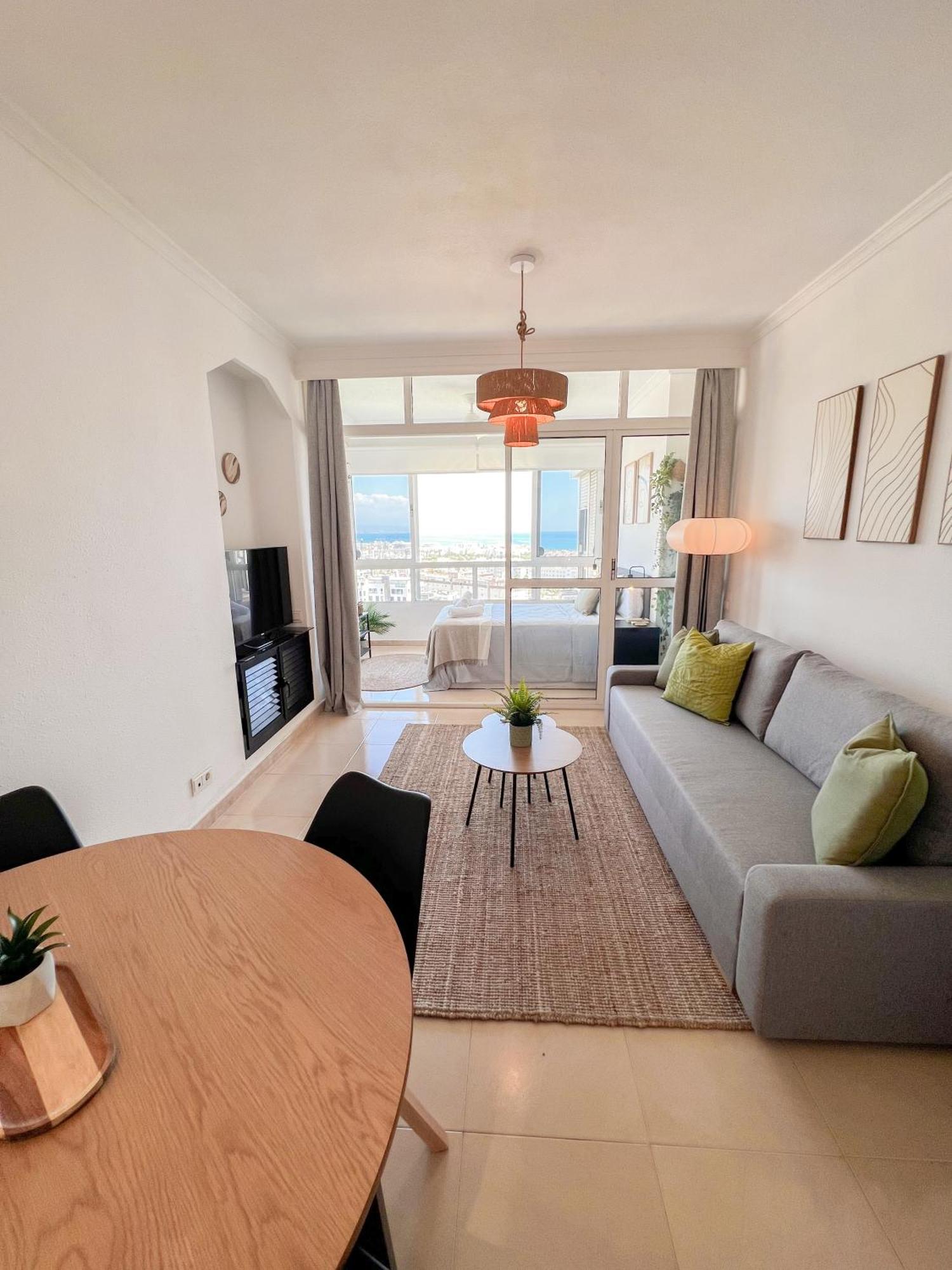Апартаменты Cozy Flat With Sea Views La Torre Торремолинос Экстерьер фото