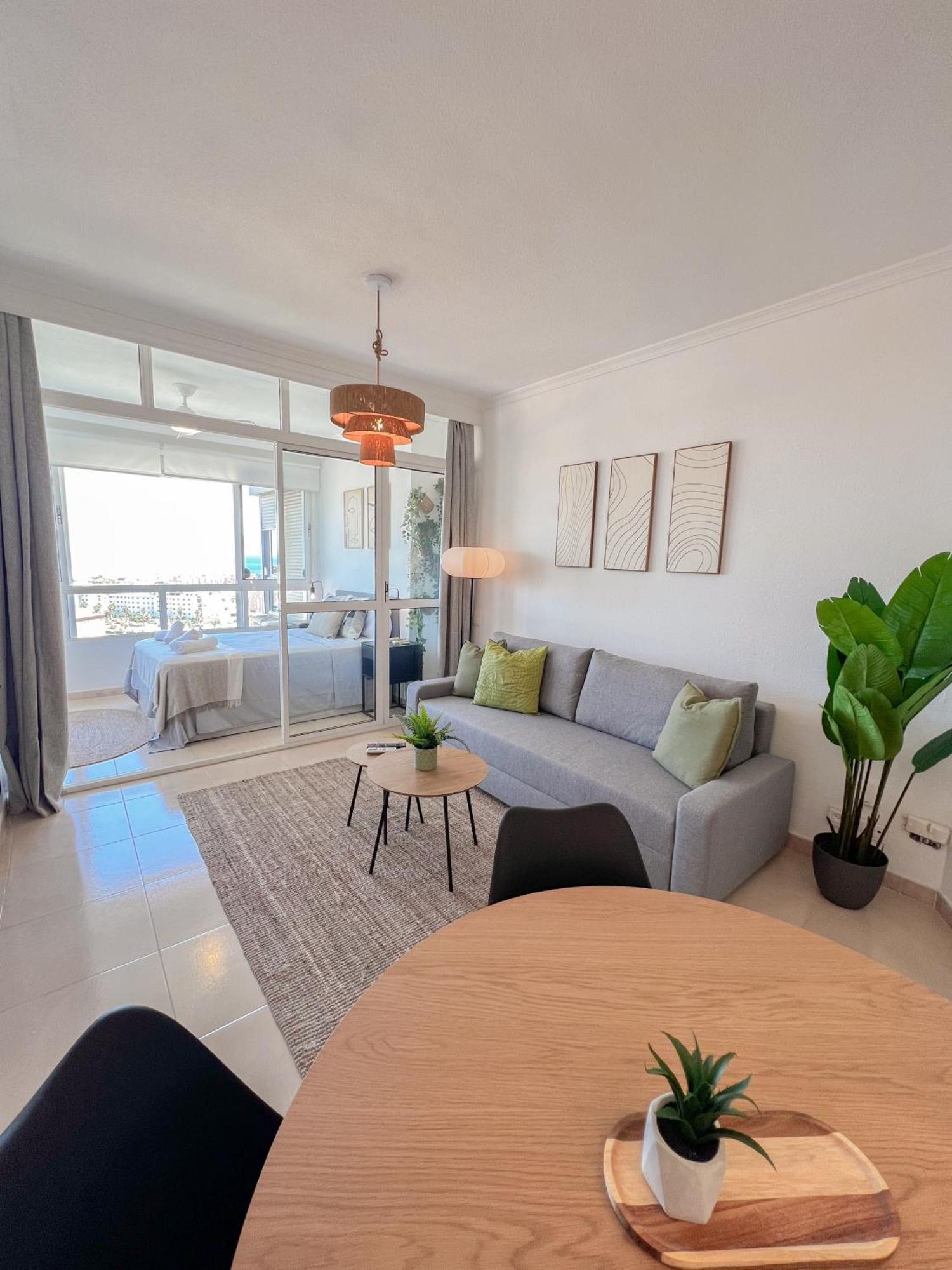 Апартаменты Cozy Flat With Sea Views La Torre Торремолинос Экстерьер фото